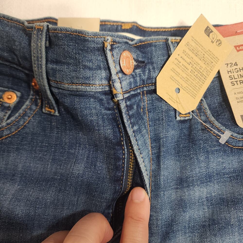 Levi's 724 high rise slim straight jeans size 2 short L26''xW30'' women's - Picture 8 of 8